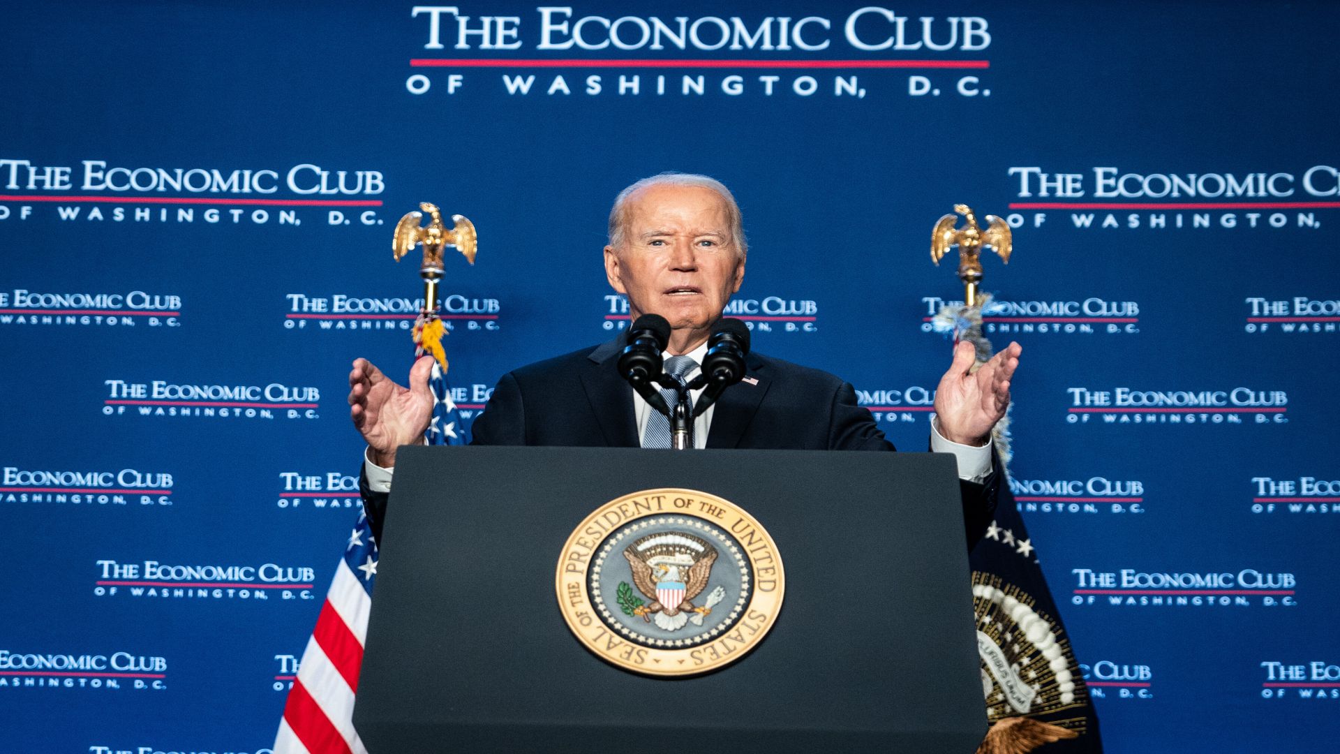 After Fed Cuts Rates, Biden Claims Credit for Economy’s Strength